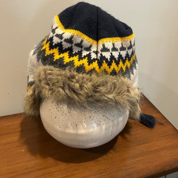 Cozy Winter Hat with Faux Fur Trim - Picture 2 of 5